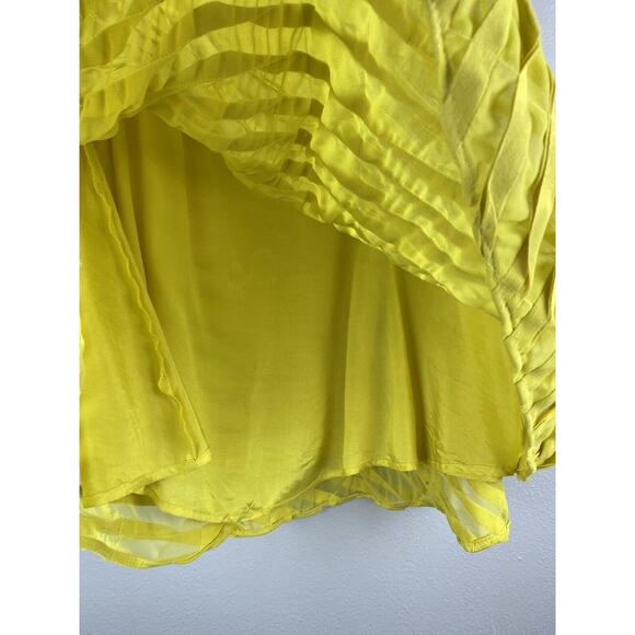 EUC Reiss Yellow Sz 2 A-Line Swing Skirt Textured Ruffle Wavy Line Pattern Zip - Picture 5 of 12